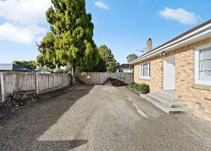 at 393 Peachgrove Road, Fairfield, Hamilton, Waikato