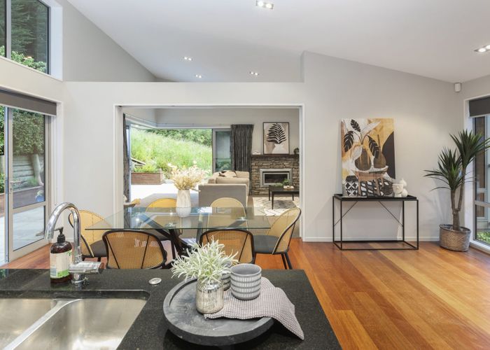  at 10 Maurice Knowles Lane, Cashmere, Christchurch