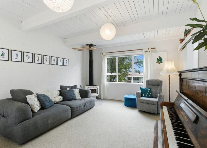  at 116 Akaroa Drive, Maupuia, Wellington, Wellington