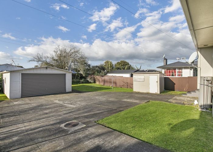  at 33 Lappington Road, Otara, Auckland