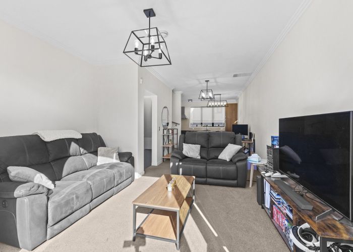  at 86 Norwood Drive, Flat Bush, Manukau City, Auckland