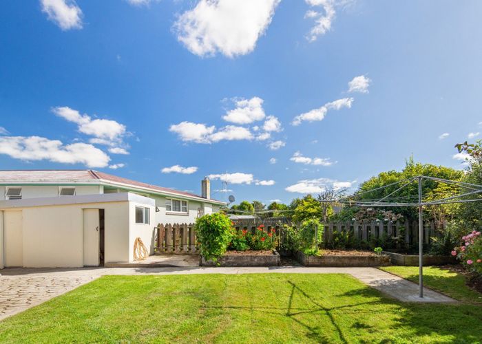  at 2 Glendale Crescent, Holmes Hill, Oamaru