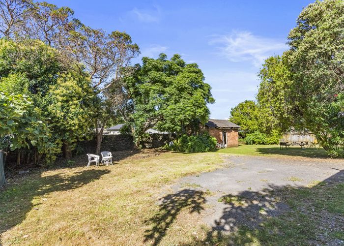  at 18 Sandringham Road, Mount Eden, Auckland City, Auckland