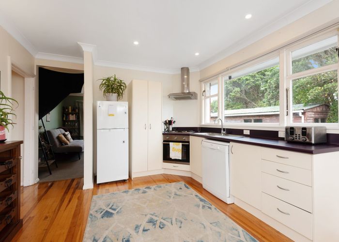  at 19 Woburn Road, Northland, Wellington