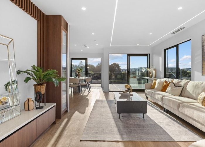  at 3 Tinaku Road, Flat Bush, Manukau City, Auckland
