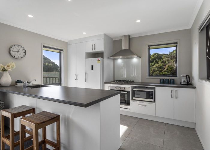  at 16 Tradewinds drive, Whitby, Porirua