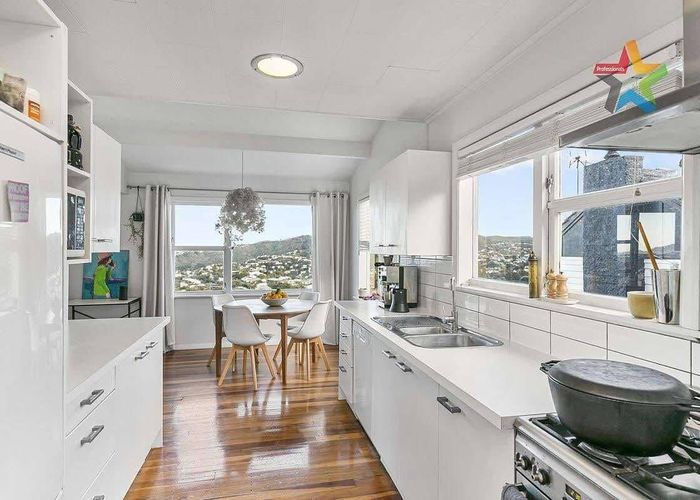  at 68 Bedford Street, Northland, Wellington