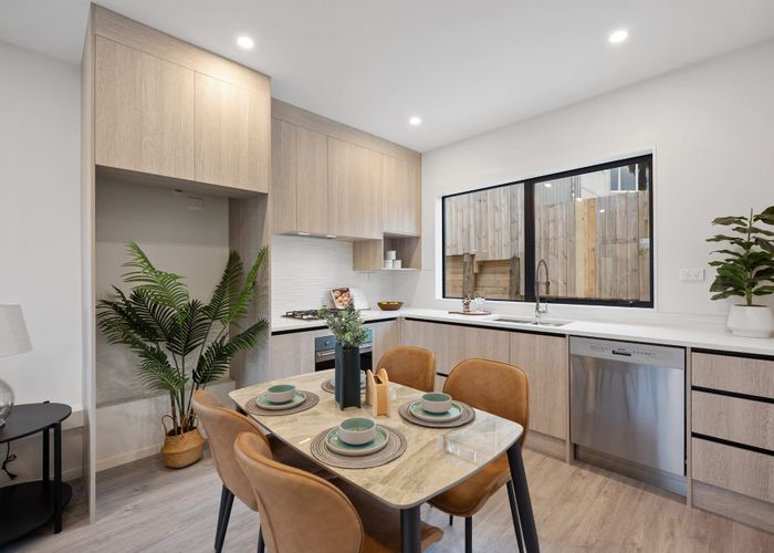  at 33D Garadice Road, Rothesay Bay, North Shore City, Auckland