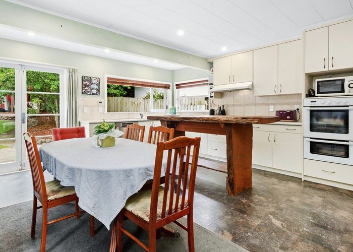  at 138 Hine Road, Wainuiomata, Lower Hutt, Wellington