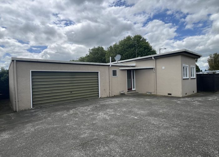  at 422 Botanical Road, West End, Palmerston North