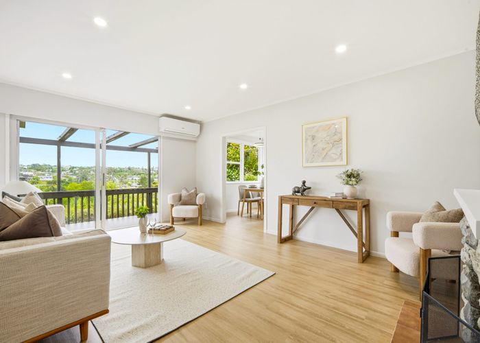  at 2/52 Glencoe Road, Browns Bay, North Shore City, Auckland