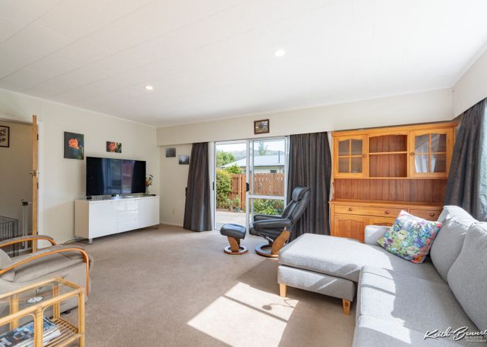  at 22 Blue Mountains Road, Silverstream, Upper Hutt