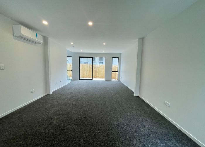  at 3/15 Holland Avenue, Point England, Auckland City, Auckland