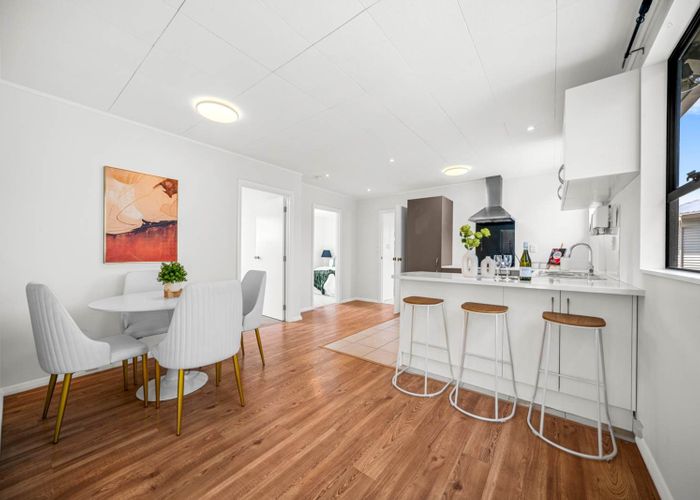  at 3/70 Hogans Road, Glenfield, North Shore City, Auckland