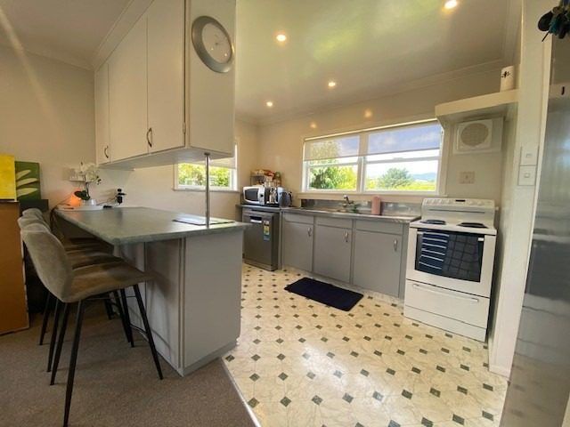  at 45 Redwood Avenue, Tawa, Wellington