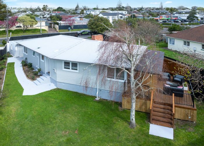  at 1/222 Beach Haven Road, Beach Haven, North Shore City, Auckland
