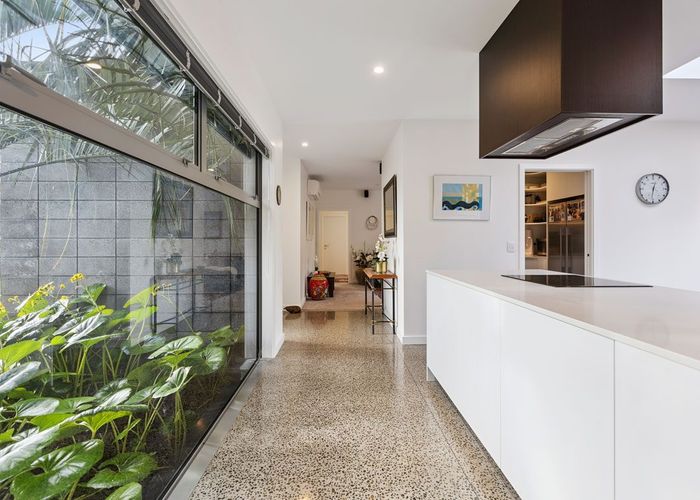  at 4 Wentworth Lane, Waiwhakaiho, New Plymouth, Taranaki