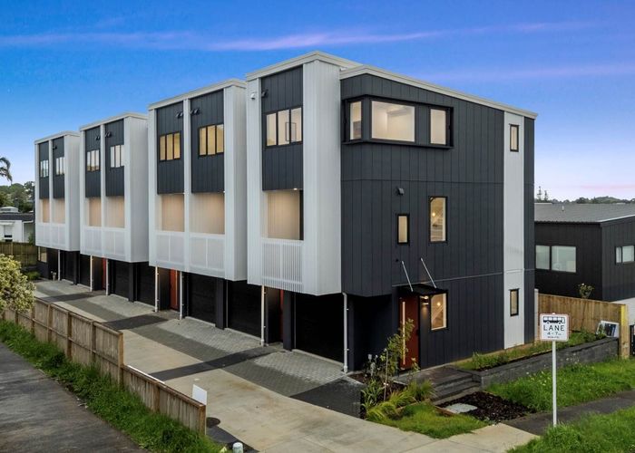  at 220 Pakuranga Road, Pakuranga Heights, Manukau City, Auckland