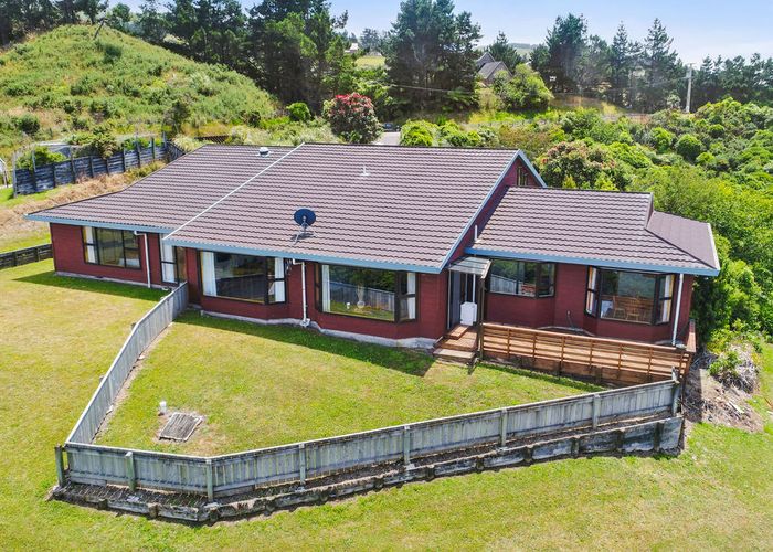  at 8 Crestview Grove, Belmont, Lower Hutt