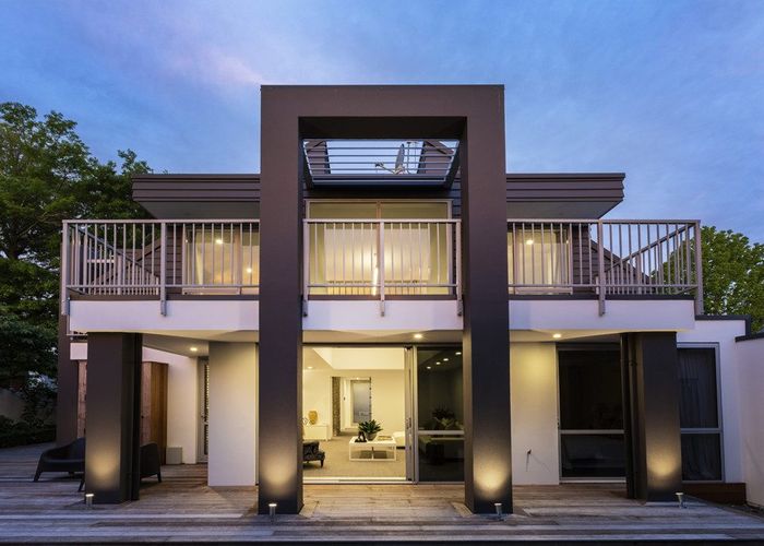 at 17 Helmores Lane, Merivale, Christchurch