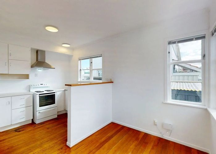  at 37 Hawkins Street, Waiwhetu, Lower Hutt, Wellington