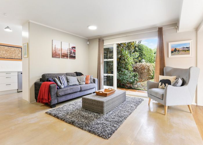  at 1/109 Grand Drive, Remuera, Auckland