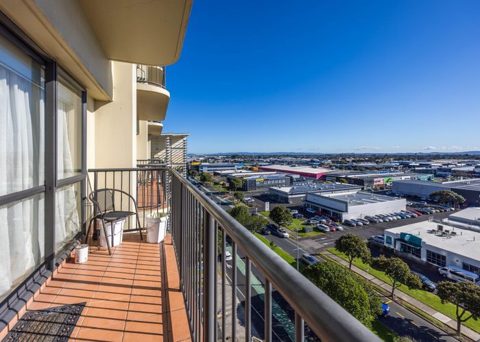  at 7C/18 Ronwood Avenue, Manukau, Manukau City, Auckland