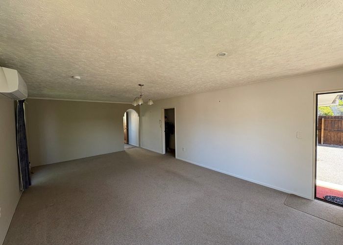  at 1/35 Division Street, Riccarton, Christchurch City, Canterbury