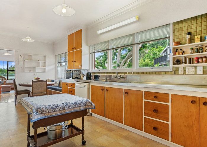  at 7 Gibbs Crescent, Papakura, Papakura, Auckland