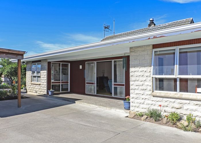  at 18 Folkestone Drive, Flaxmere, Hastings