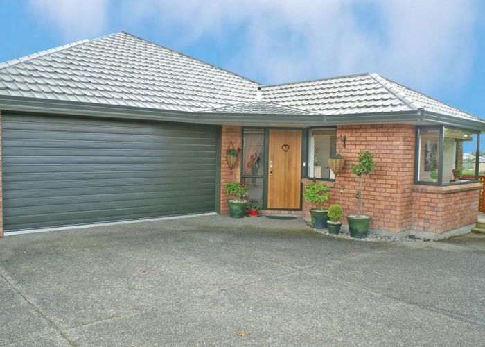  at 197 Ruapehu Drive, Fitzherbert, Palmerston North