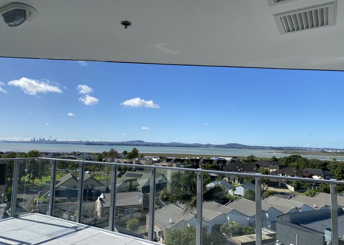  at 5F/84 Gunner Drive, Te Atatu Peninsula, Auckland