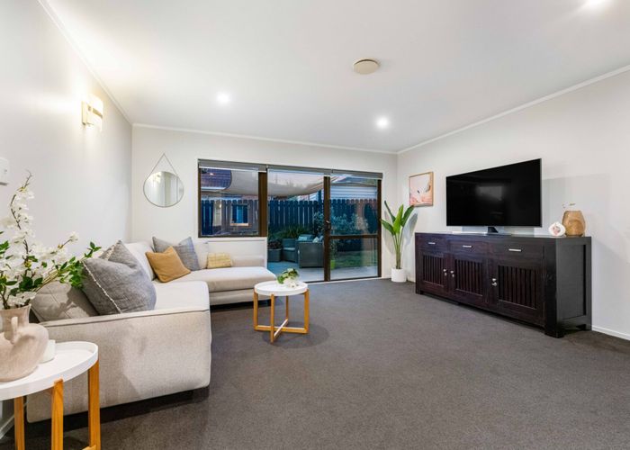  at 21 Palmyra Way, Half Moon Bay, Auckland