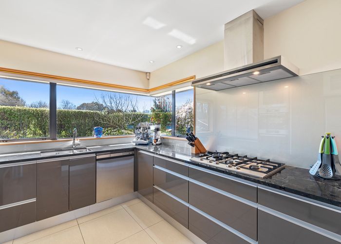  at 100 Gardiners Road, Harewood, Christchurch