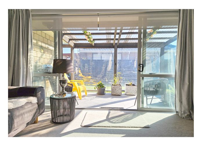  at 2/335 Main South Road, Hornby, Christchurch City, Canterbury