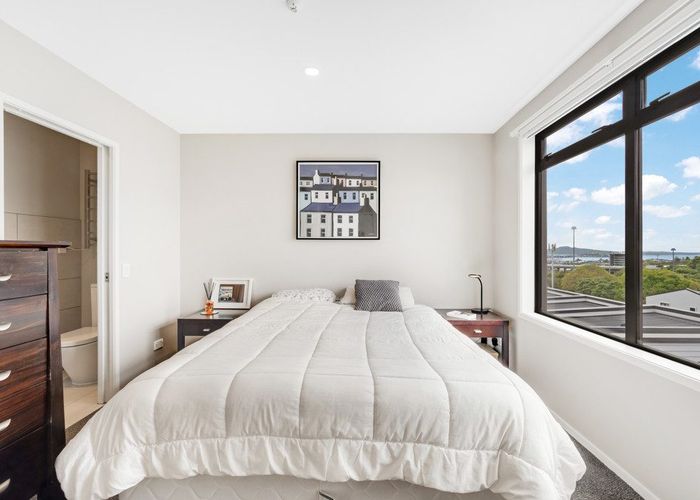  at 25/1 Glenside Crescent, Eden Terrace, Auckland City, Auckland