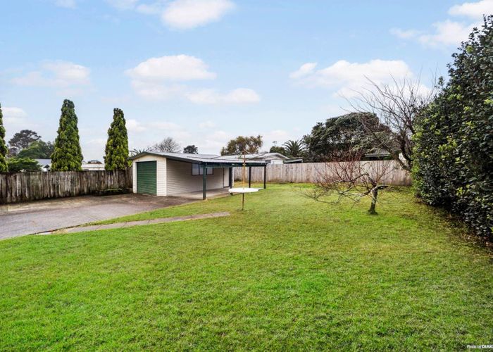  at 1 Murillo Place, Henderson, Waitakere City, Auckland