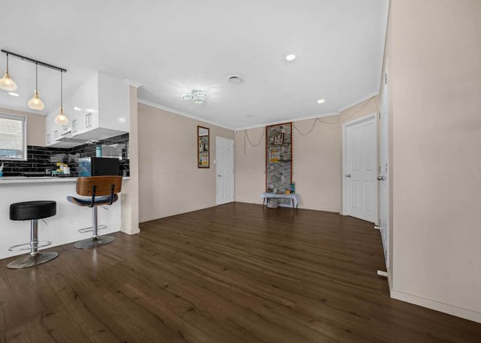  at 7 Scotts Field Drive, Takanini, Papakura, Auckland