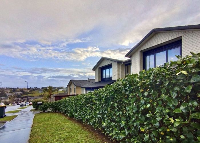  at 74 Harrowglen Drive, Northcross, North Shore City, Auckland