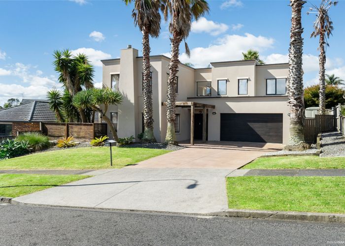  at 18 Manara Place, The Gardens, Auckland