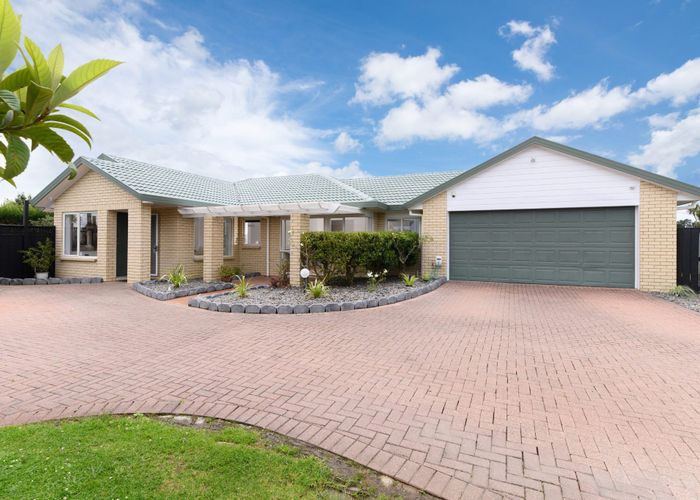  at 7 Sheriff Place, Randwick Park, Auckland