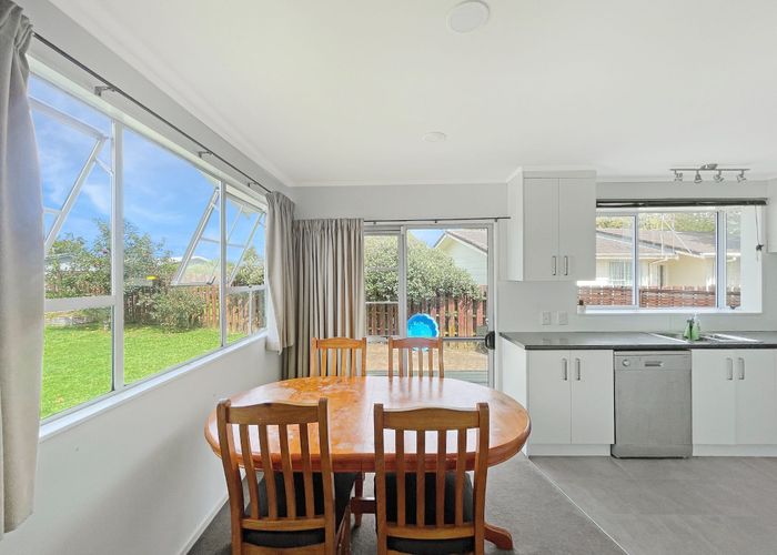  at 32 Elmwood Crescent, Pukete, Hamilton, Waikato