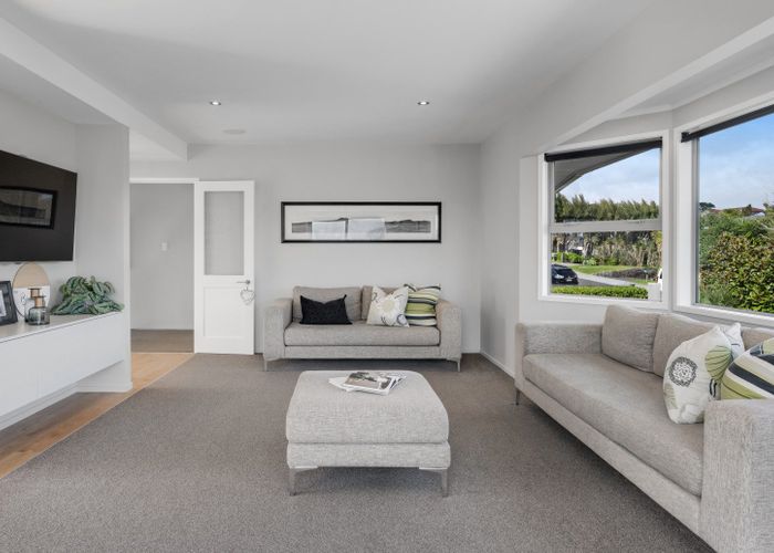  at 62 Evelyn Road, Cockle Bay, Auckland