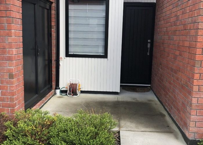  at 4 Contact Lane, Hobsonville, Waitakere City, Auckland