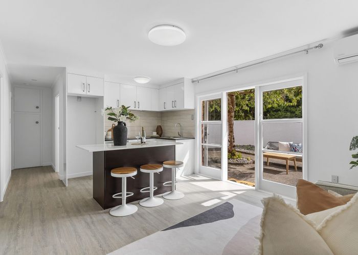  at 2/78 Waiatarua Road, Remuera, Auckland
