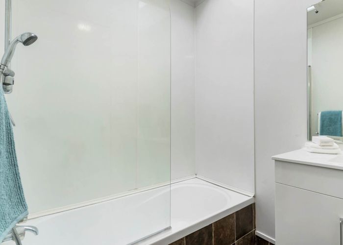  at 2/174 Birkdale Road, Birkdale, North Shore City, Auckland