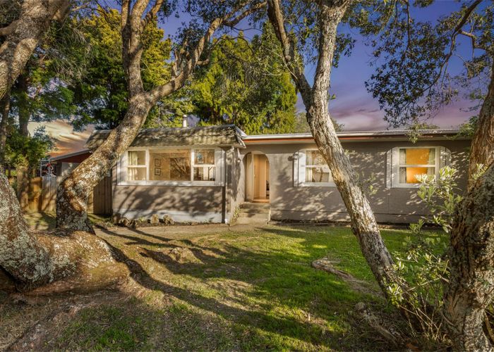  at 77 Glen Marine Parade, Glendene, Auckland