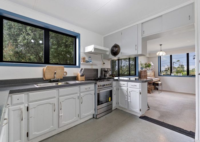  at 46 Parry Road, Mount Wellington, Auckland City, Auckland