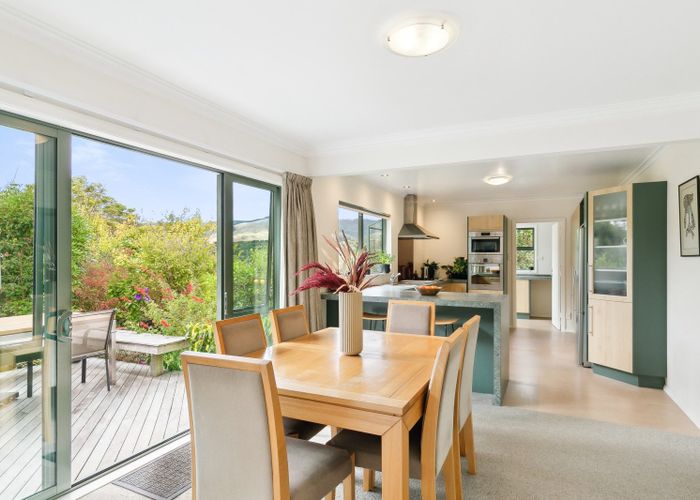  at 8 St Johns Terrace, Tawa, Wellington