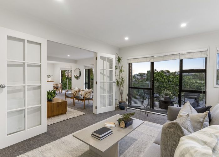  at 2/9 Marigold Place, Mairangi Bay, Auckland